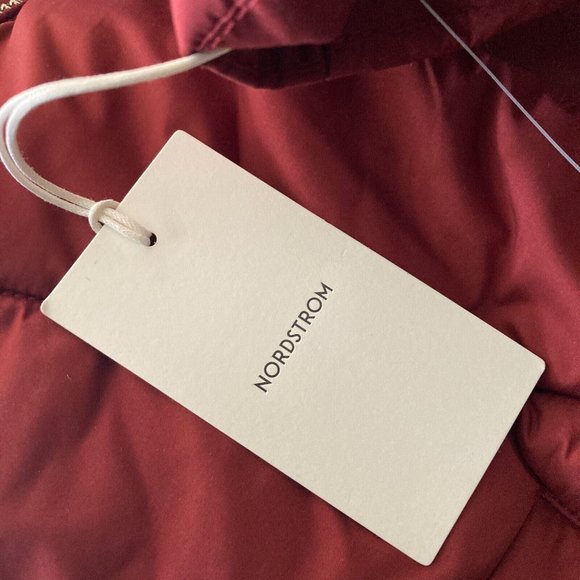 # 87 Nordstrom Puffer Coat Jacket Womens Size Medium Burgundy Wine New Chevron - Picture 6 of 10